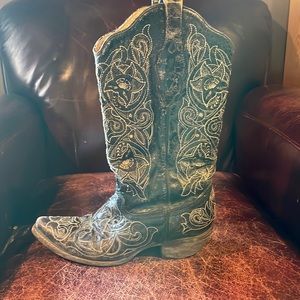Corral Western/Cowgirl Boots.